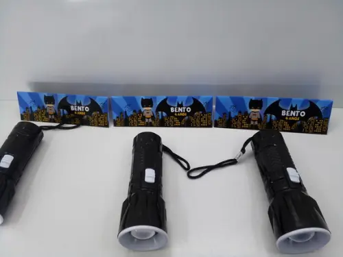 Mini Lanterna Personalizado com Tema Batman no