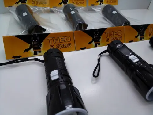 Mini Lanterna Personalizado com Tema Batman Lego