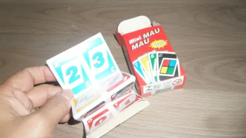 Mini Mau Mau Medida da Carta: 2,9x4,4 cm