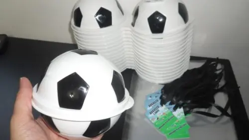 Pote Bola de Futebol 380,0 ml + Saquinho + Tag + Fita Cetim