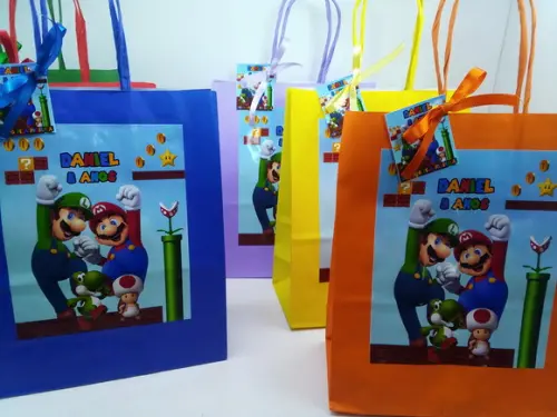 Sacolinha Personalizadas Medida 18cm x 9cm x 22cm Mario