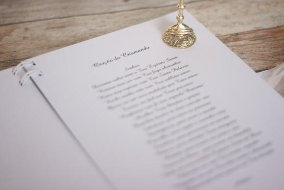 Livro de Assinaturas para Primeira Eucaristia ou Crisma | Scrapbo