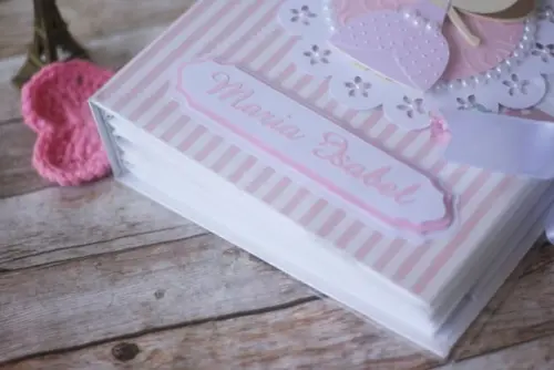Delicatto Papelaria Artesanal | Scrapbooks de Luxo para Maternida