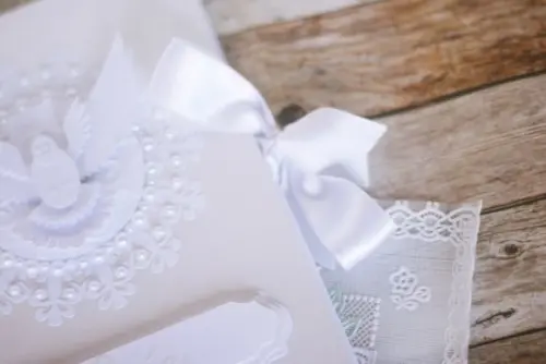 Livro de Assinaturas para Primeira Eucaristia ou Crisma | Scrapbo