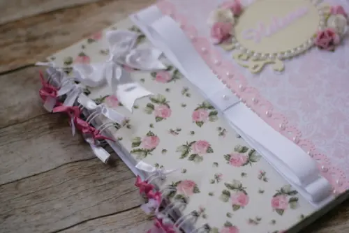 Livro do Bebê Floral em Scrapbook | Álbum Infantil Artesanal Pe