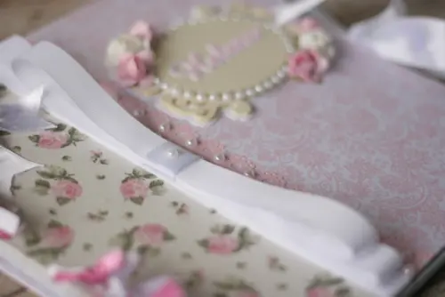 Livro do Bebê Floral em Scrapbook | Álbum Infantil Artesanal Pe