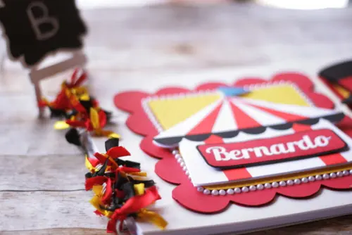 Livro de Assinaturas Circo em Scrapbook | Álbum Artesanal Personalizado A4