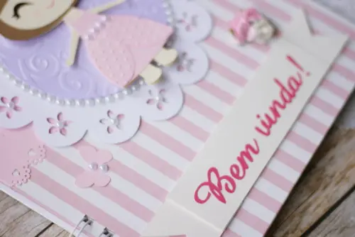 Livro de Assinaturas Boneca e Borboletas | Scrapbook Artesanal A4