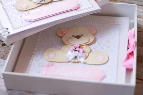 Livro Diário do Bebê Personalizado Ursinha Floral Scrapbook com