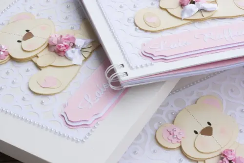 Kit Maternidade Personalizado Ursinha Floral com Livro do Bebê +