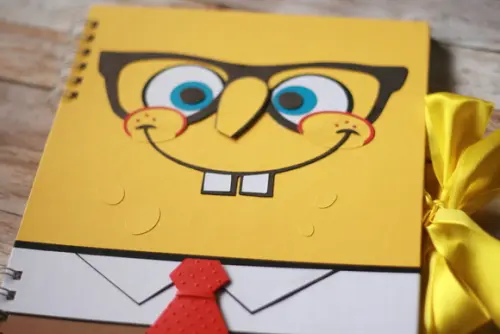 Livro de Assinaturas Bob Esponja Personalizado A4 Capa Dura Scrapbook Wire-o com Laço de Cetim | Álbum de Mensagens Infantil