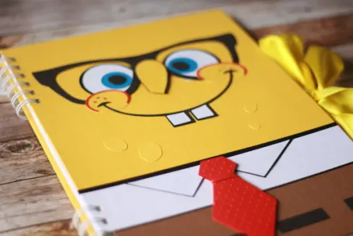 Livro de Assinaturas Bob Esponja Personalizado A4 Capa Dura Scrap