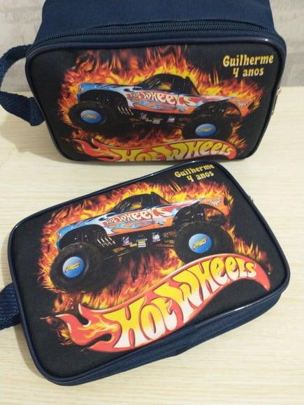 Necessaire Monsters Truck Hotwheels