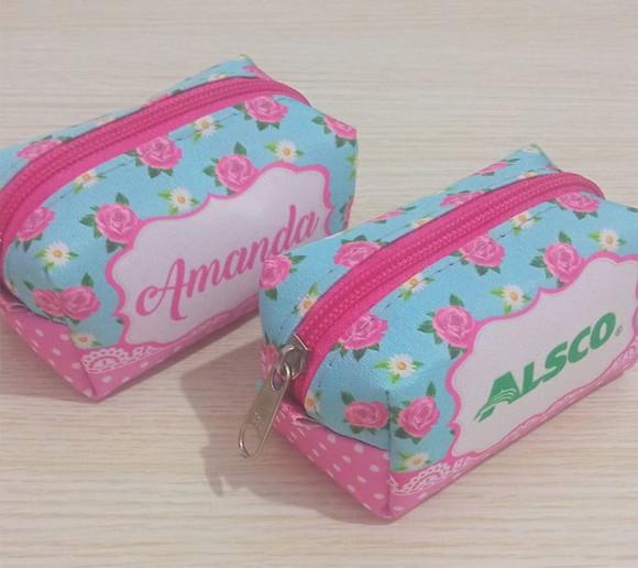 PORTA MOEDAS COM NOME/LOGO