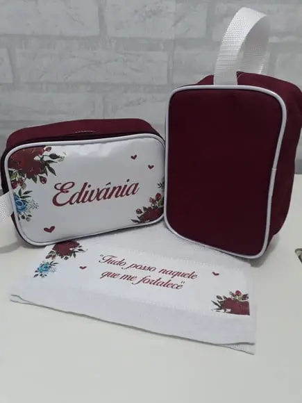 Kit Necessaire + Toalha Lavabo
