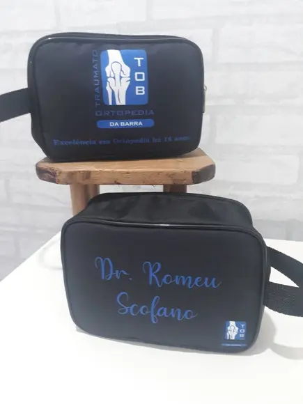 Necessaire Personalizada Frente e Verso com Logotipo