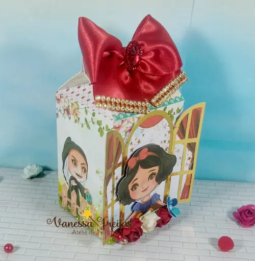 Caixa Milk Janelinha Branca de Neve