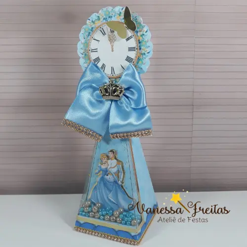 Caixa Pirâmide Vitrine com Shaker Cinderela