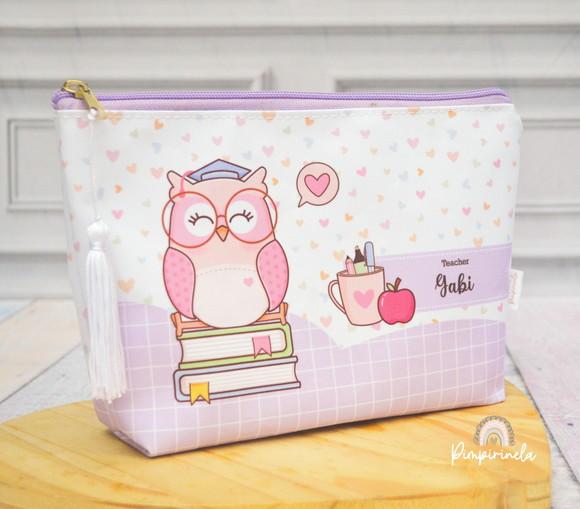 Necessaire Básica M- Dia dos Professores Lilás