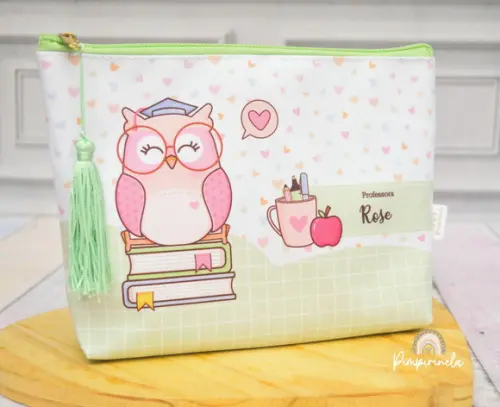 Necessaire Básica M- Dia dos Professores Verde