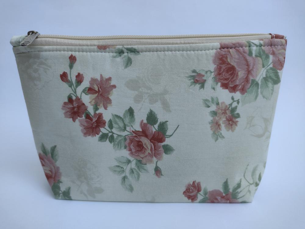 Necessaire tecido