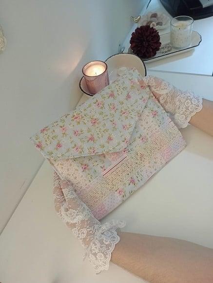 Capa para Livro em Tecido com Bolsos e Zíper Artesanal