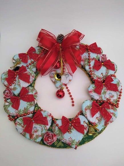 Guirlanda de Natal Artesanal | Corações, Laços e Enfeites Nata