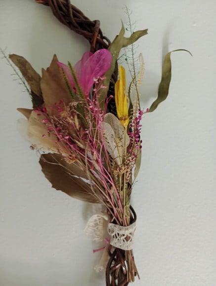 Guirlanda Coração com Flores Secas