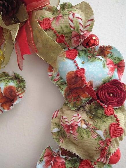 Guirlanda de Natal com Corações e Flores