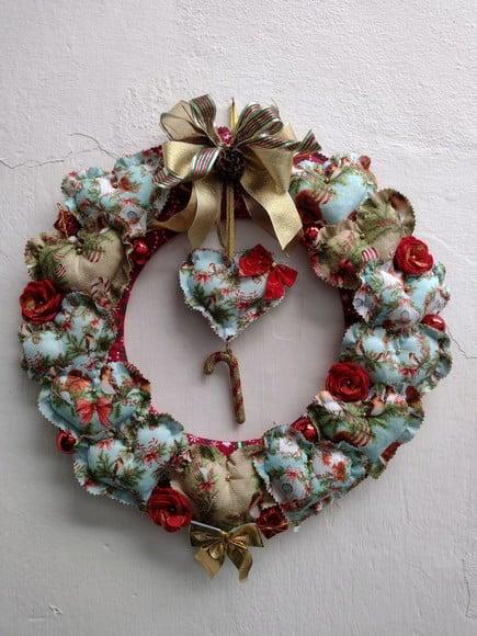 Guirlanda de Natal com Corações e Flores