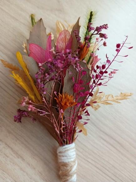 Mini Buquê de Flores Secas com Libélulas Artesanal