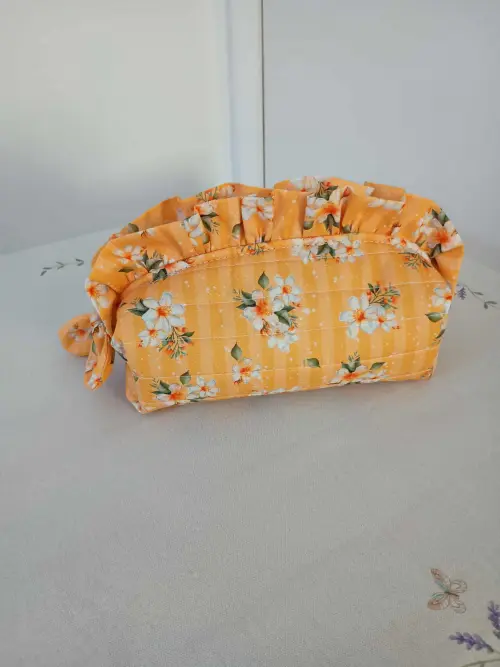 Necessaire Babados