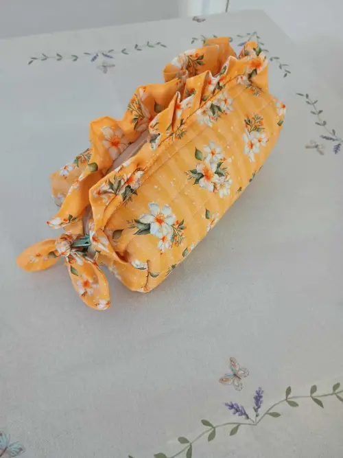 Necessaire Babados