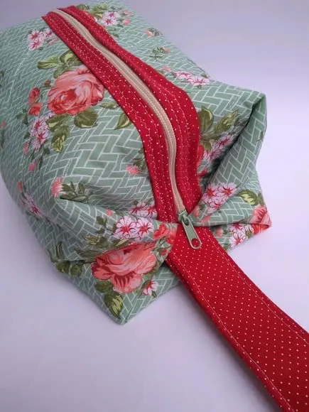 Necessaire Box G