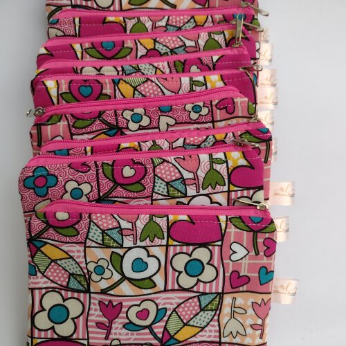Necessaire reta