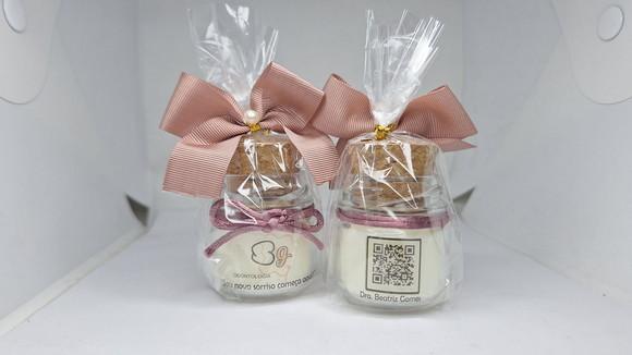 Lembrancinha Maternidade Mini Vela Perfumada com Embalagem