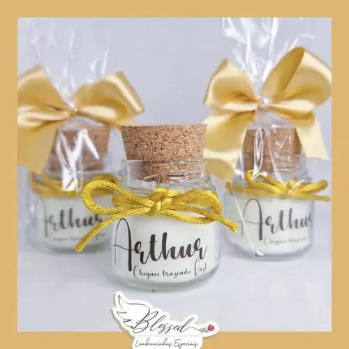 Lembrancinha Mini Vela Perfumada com Embalagem e Laço