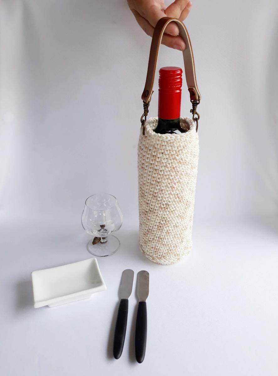Porta Garrafa de Vinho em Crochê - Alça Removível