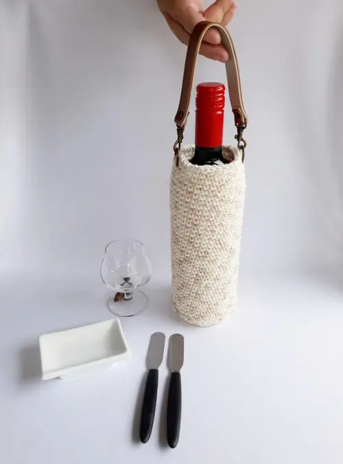 Porta Garrafa de Vinho em Crochê - Alça Removível