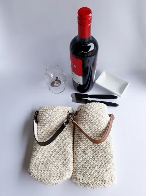Porta Garrafa de Vinho em Crochê - Alça Removível