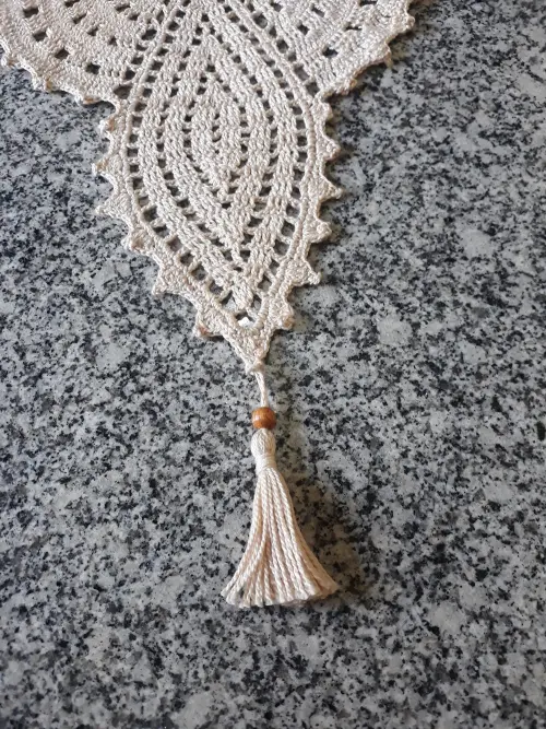 Caminho de Mesa em Crochê Infinito