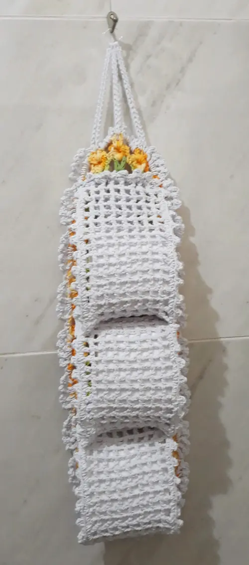 Porta Papel Higiênico Crochê Tulipas - 3 Rolos