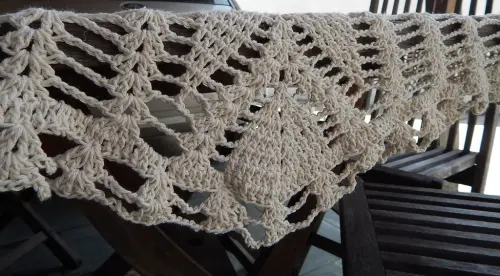 Toalha de Mesa em Croche Tulipas - 1,50 cm diametro