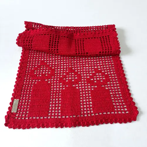 Caminho de Mesa Crochê Velas Natalinas