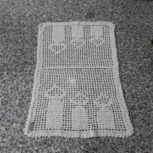 Caminho de Mesa Crochê Velas Natalinas