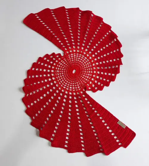 Caminho de Mesa em Crochê Ondas
