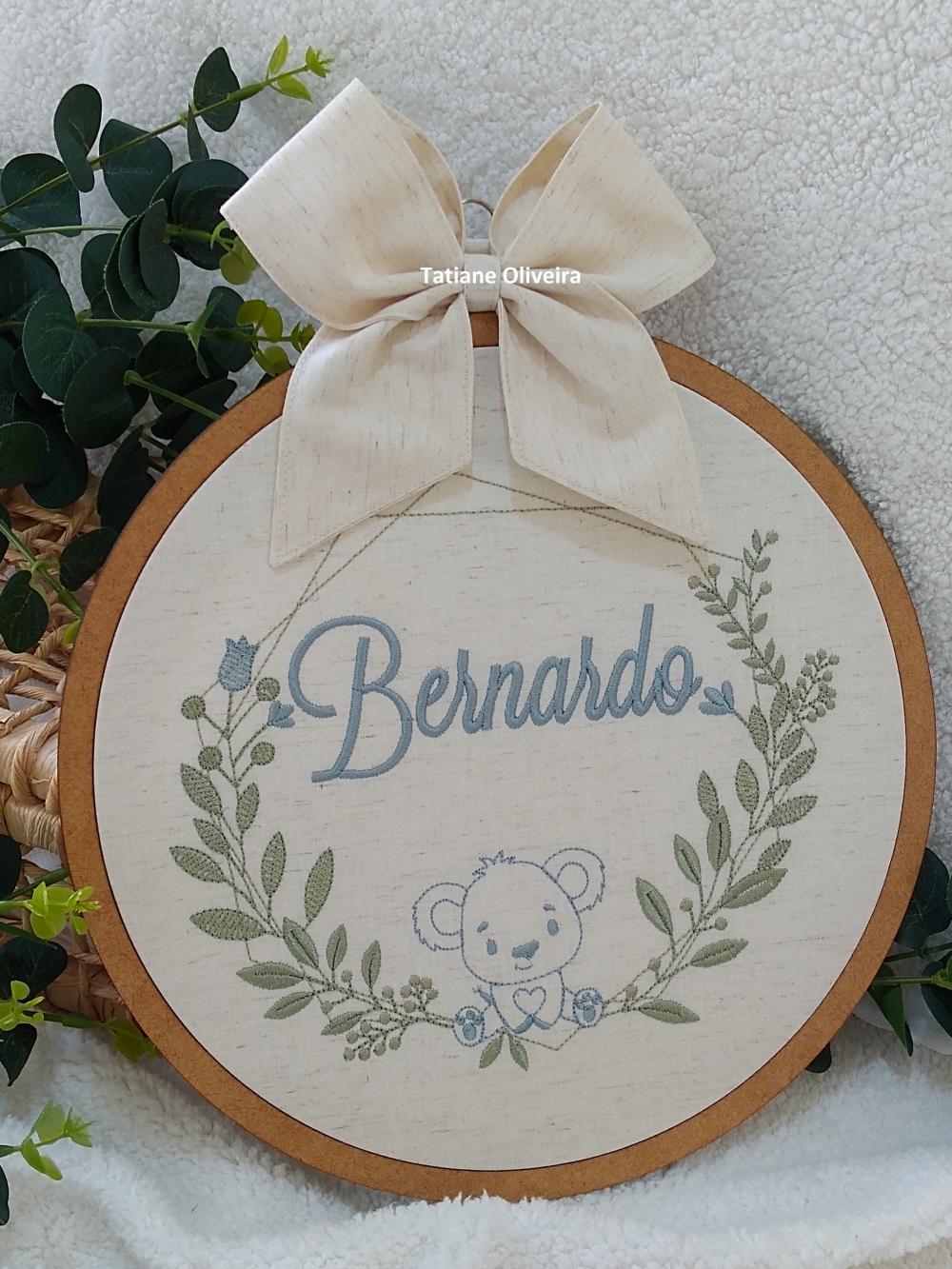Enfeite Maternidade Bastidor Bordado - Coala