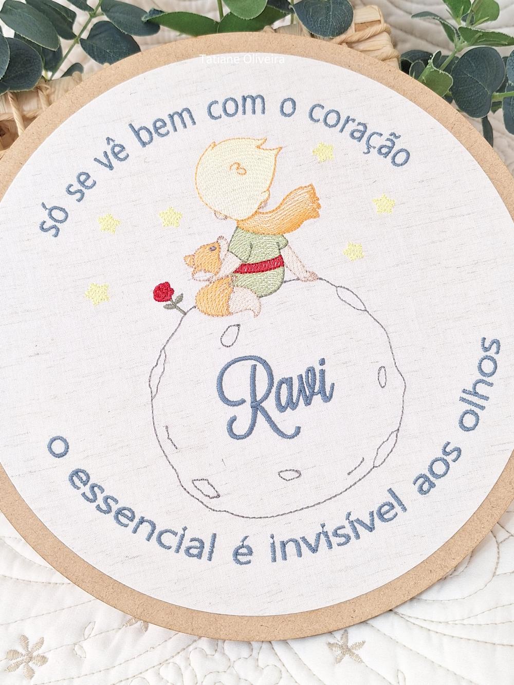 Enfeite Maternidade Bastidor Bordado - Pequeno Príncipe