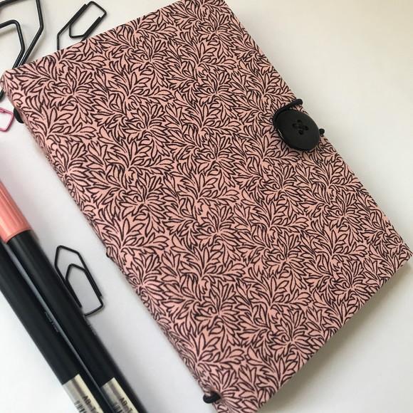 Caderno Tipo Midori com Capa Dura - Black Friday
