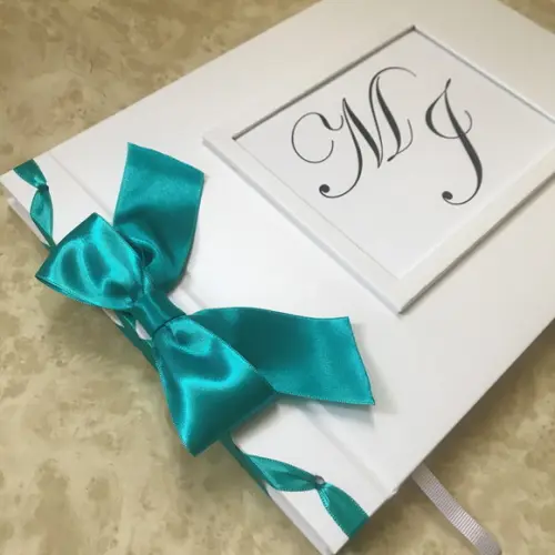 Livro de Assinaturas Branco e Azul com Laço Personalizado